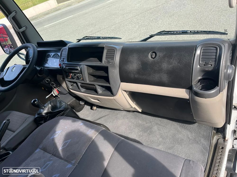 Renault Maxity | 2.5 Diesel | Cx. Aberta Basculante | 3 Lug. - 17