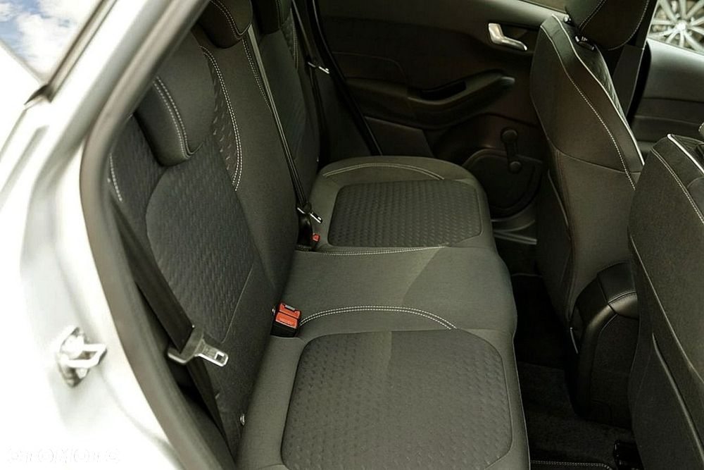 Ford Fiesta - 18