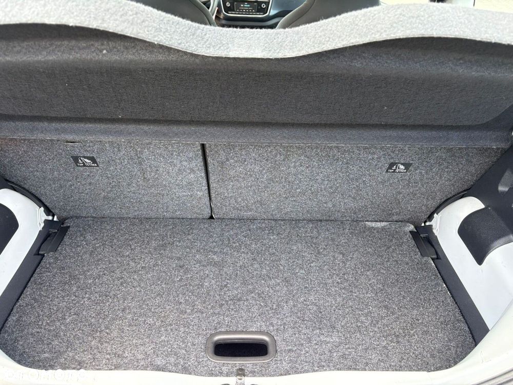 Volkswagen up! 1.0 move - 18
