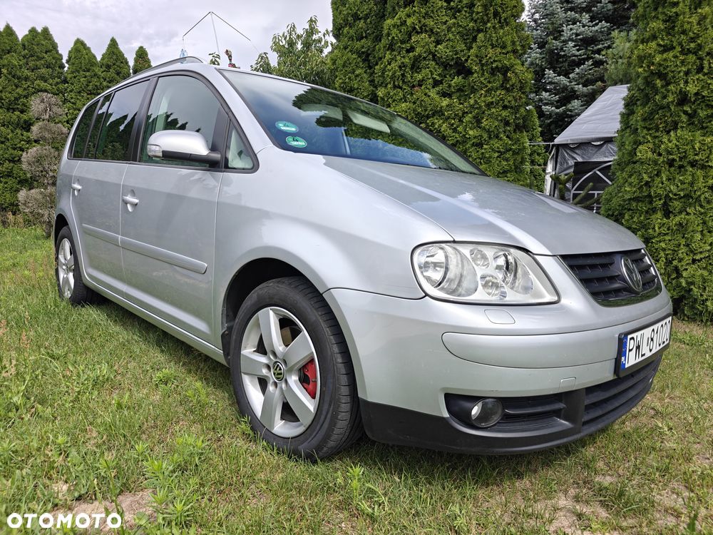 Volkswagen Touran - 35