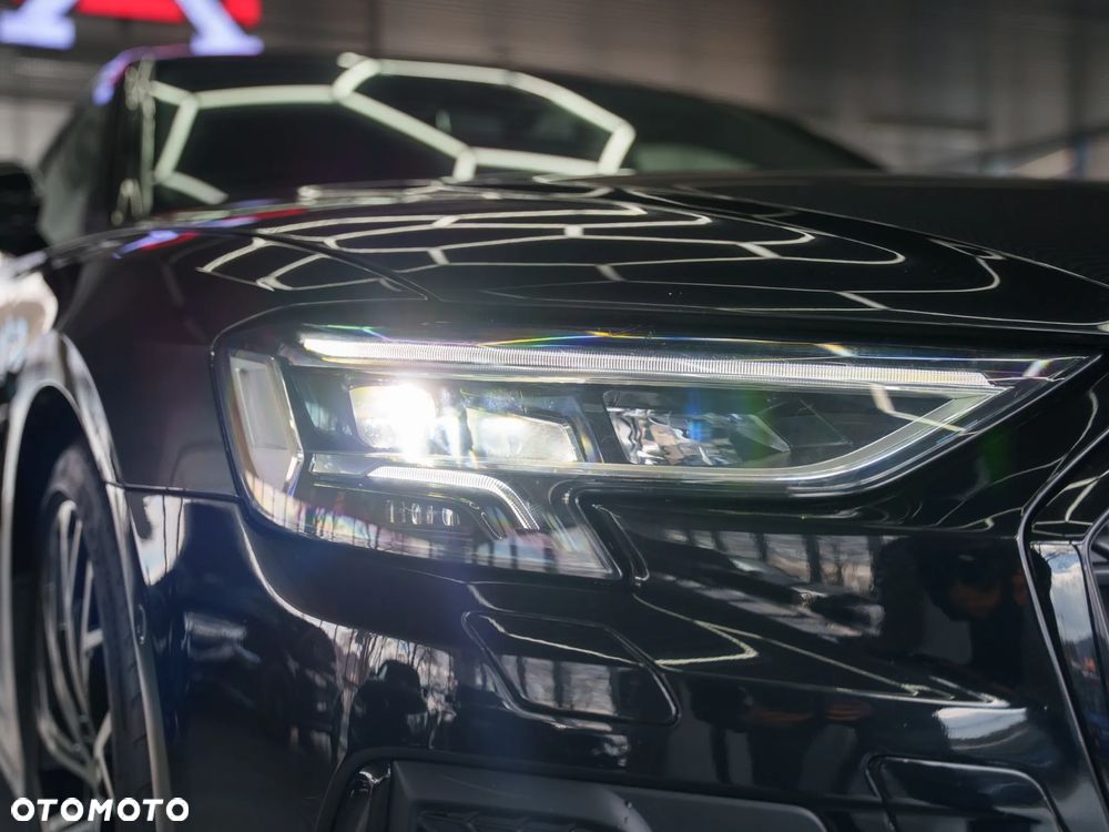 Audi A8 55 TFSI quattro tiptronic - 11