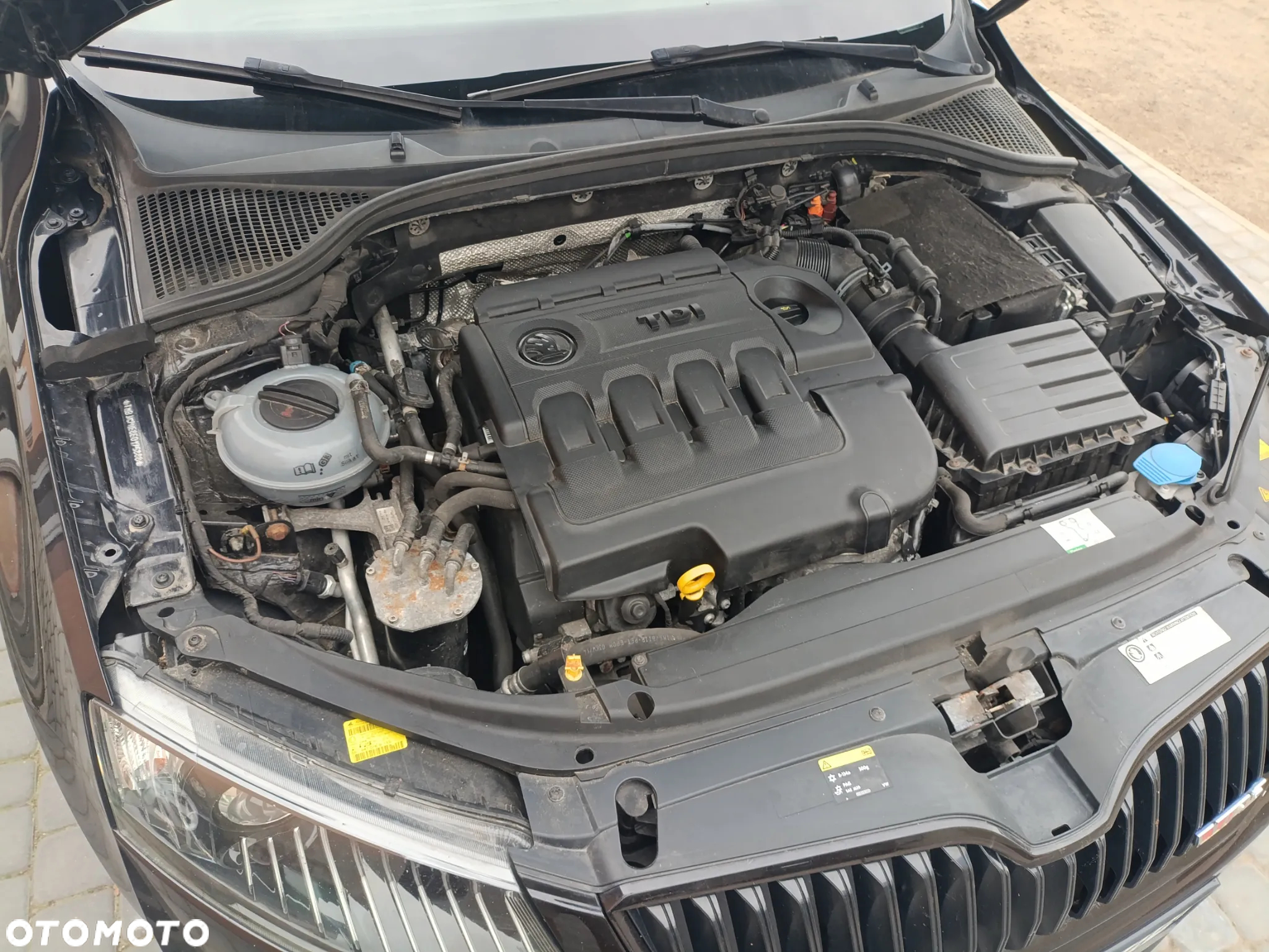 Skoda Octavia Combi 2.0 TDI RS - 24