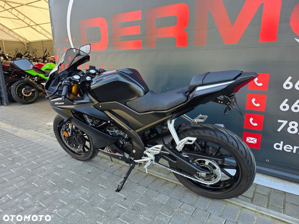 Yamaha YZF - 6