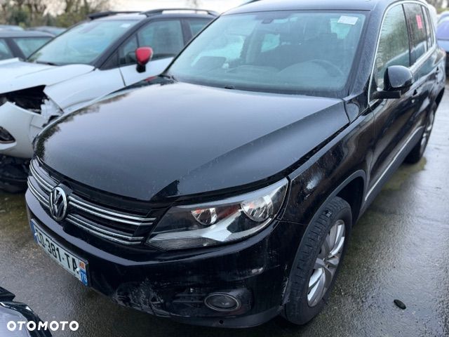 Volkswagen Tiguan 2.0 TDI DPF BlueMotion Technology Exclusive - 18
