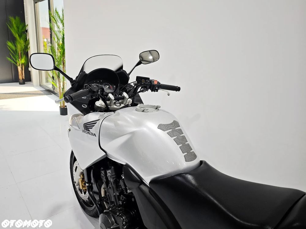 Honda CBF - 21