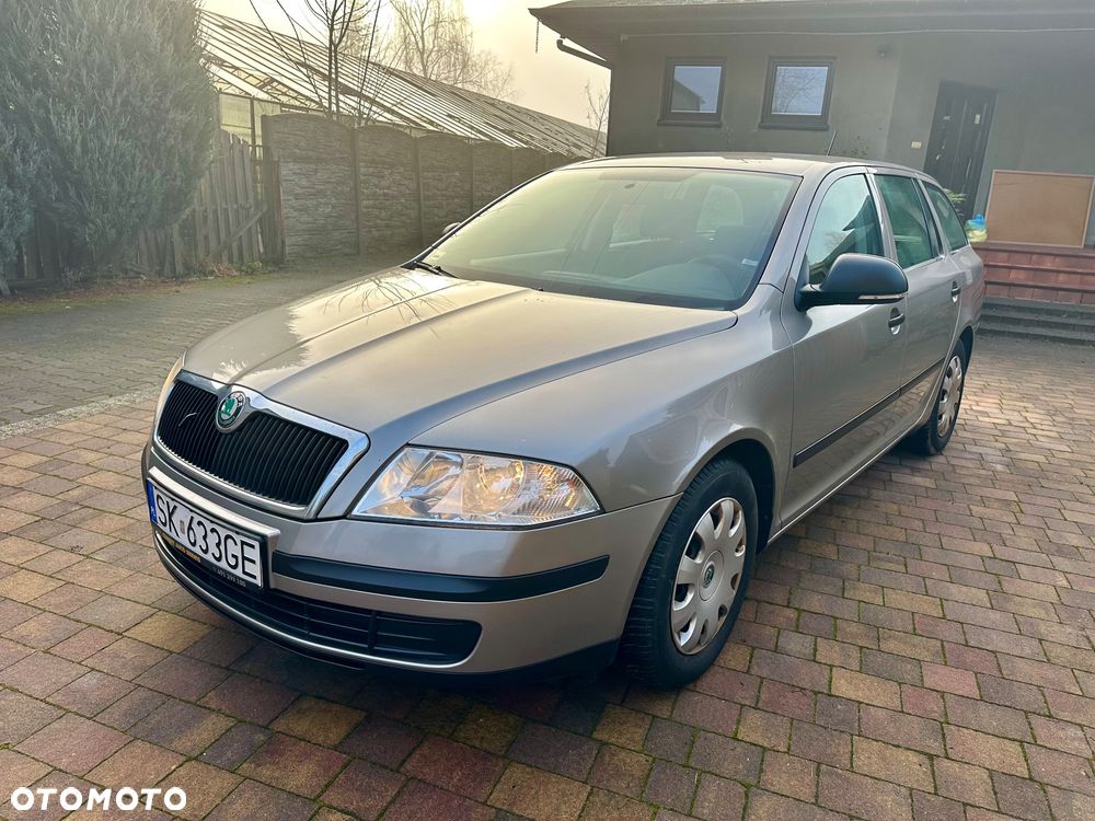 Skoda Octavia 1.6 Elegance - 6