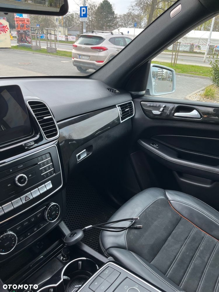 Mercedes-Benz GLE 350 d 4-Matic - 17