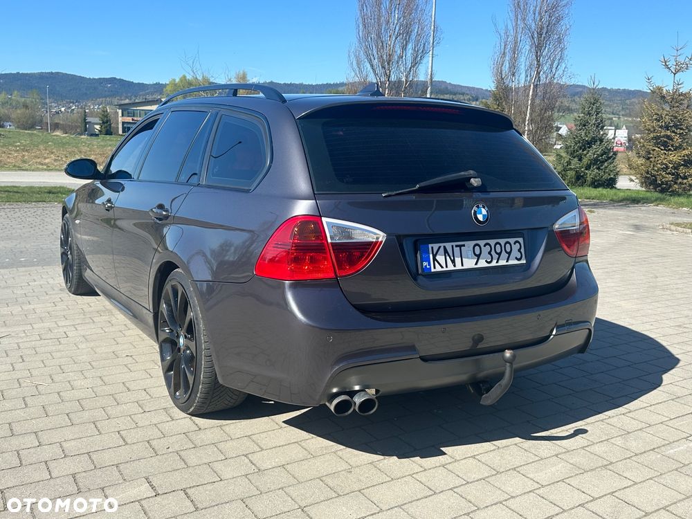 BMW Seria 3 325xi - 27