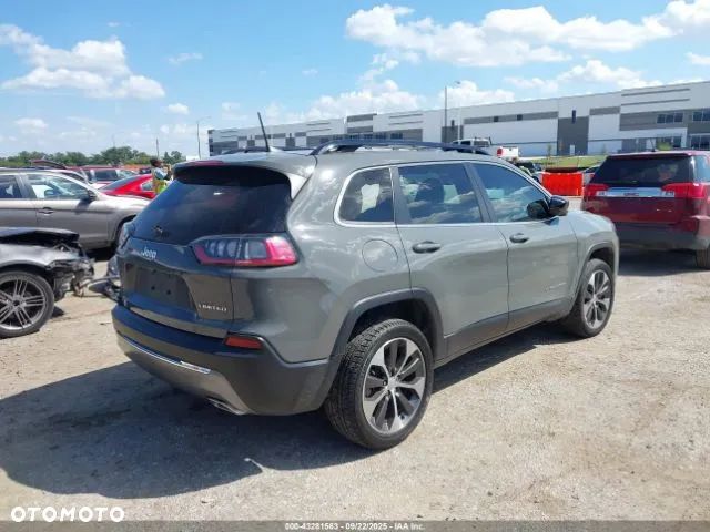 Jeep Cherokee - 4