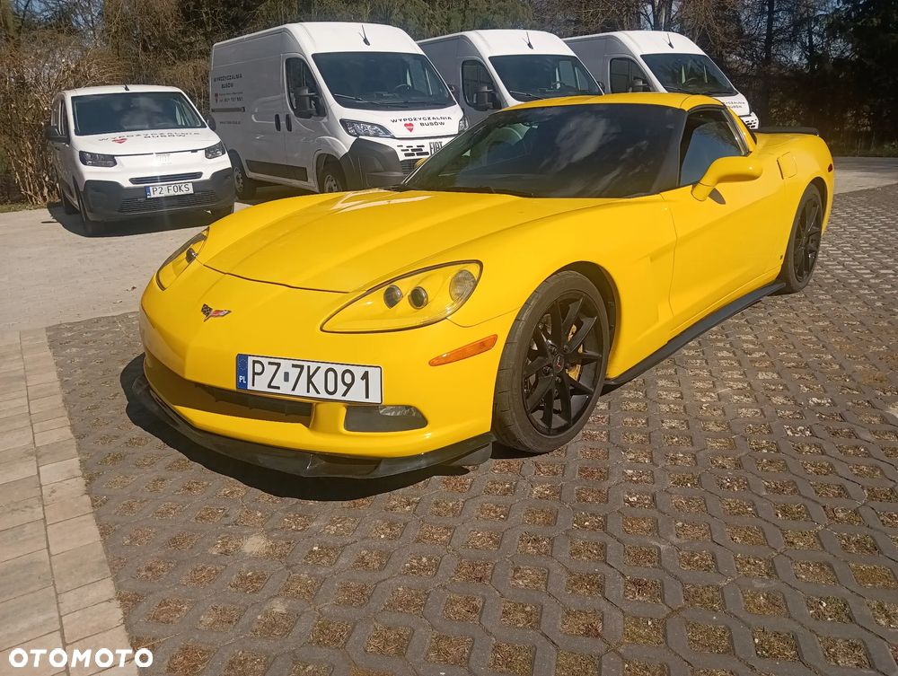 Chevrolet Corvette - 16