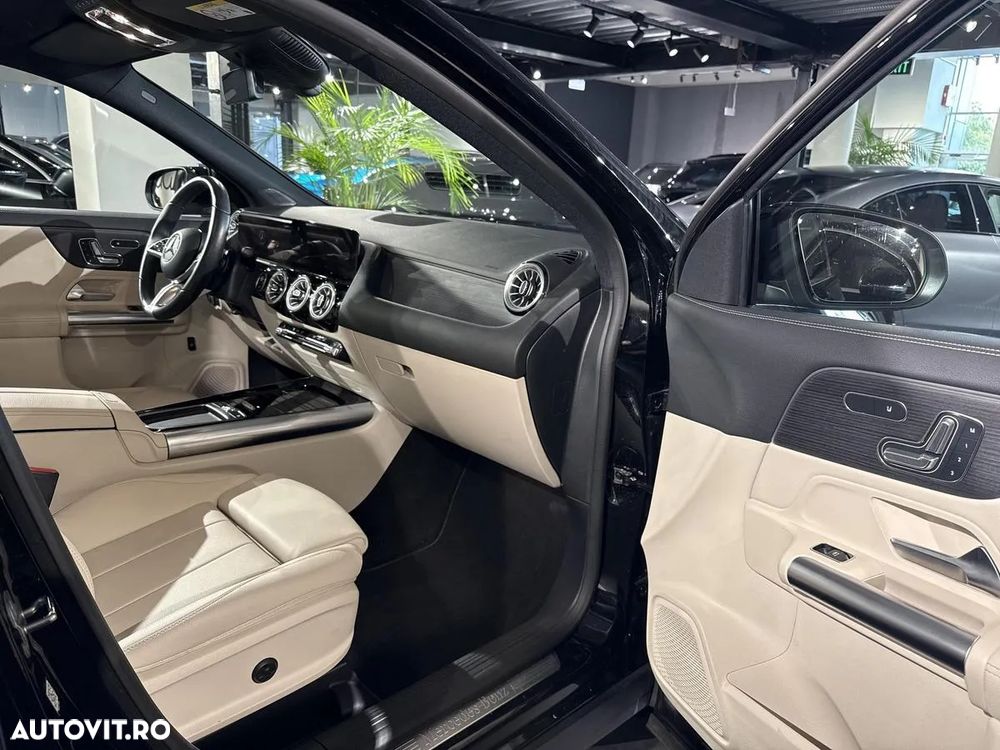 Mercedes-Benz GLA 200 d 4Matic 8G-DCT - 14