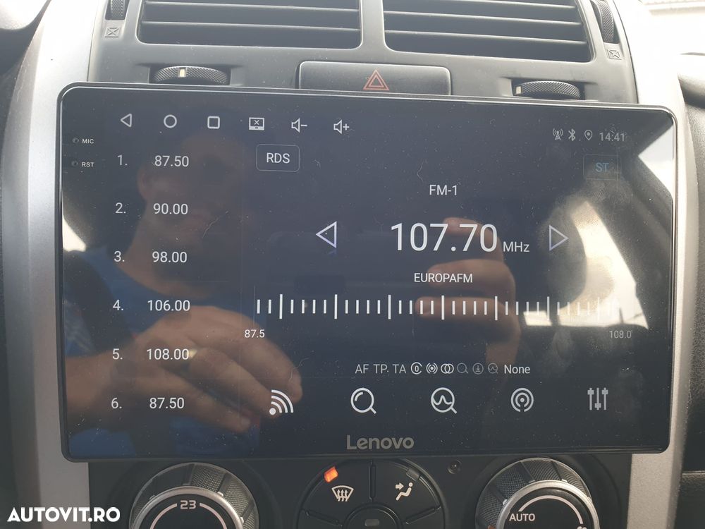 Suzuki Grand Vitara 2.0i JLX Navi - 23
