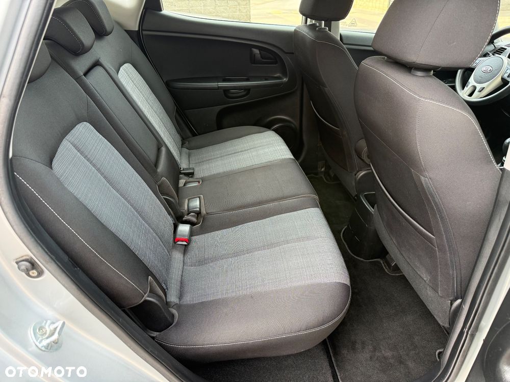 Kia Venga 1.6 CVVT ISG Vision - 33