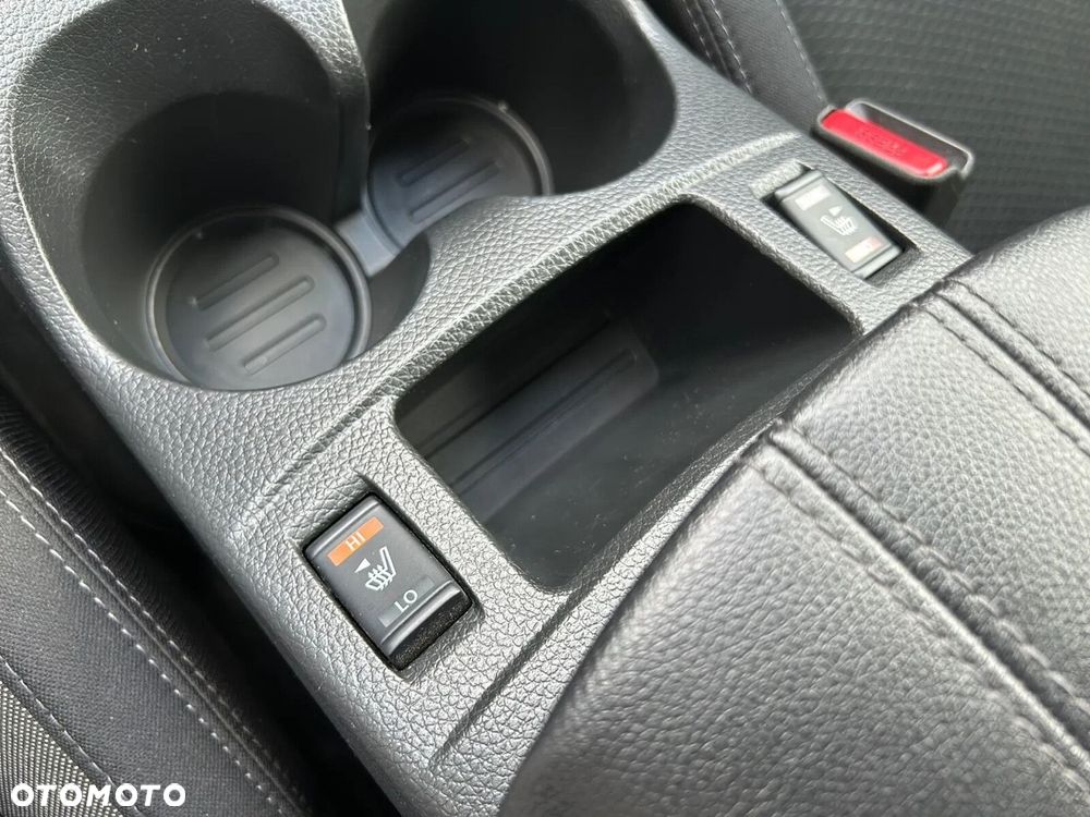 Nissan Qashqai 1.3 DIG-T N-Connecta - 30