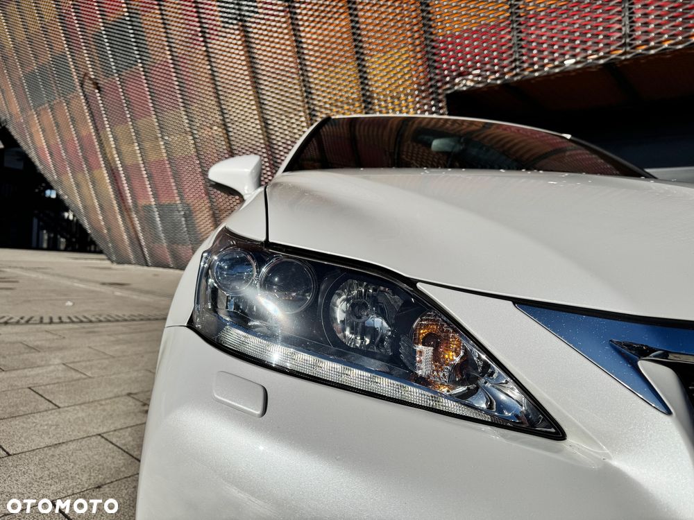 Lexus CT 200h F Sport - 18