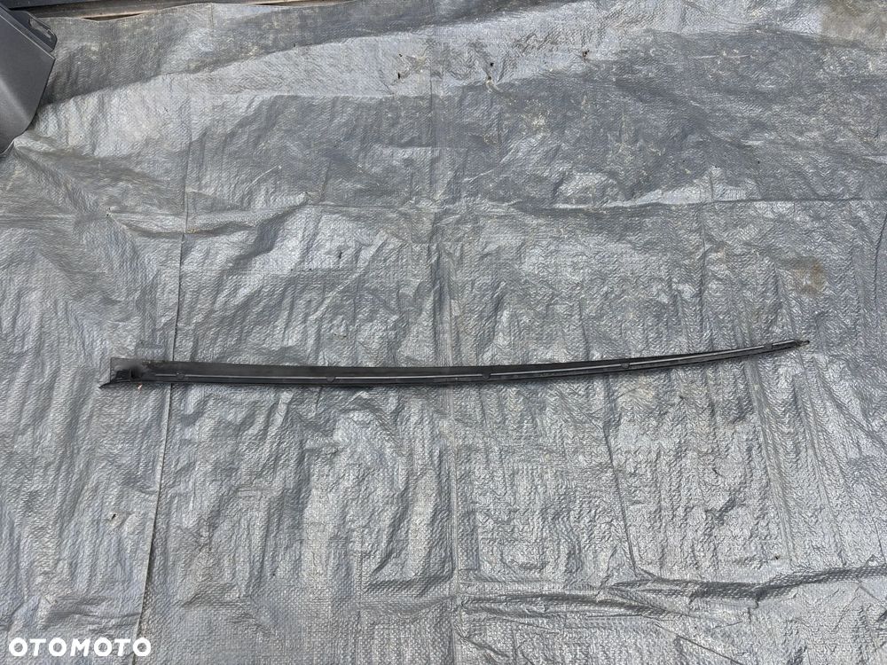 Vw Golf VII listwa szyby czołowej prawy przód 510854328a - 2