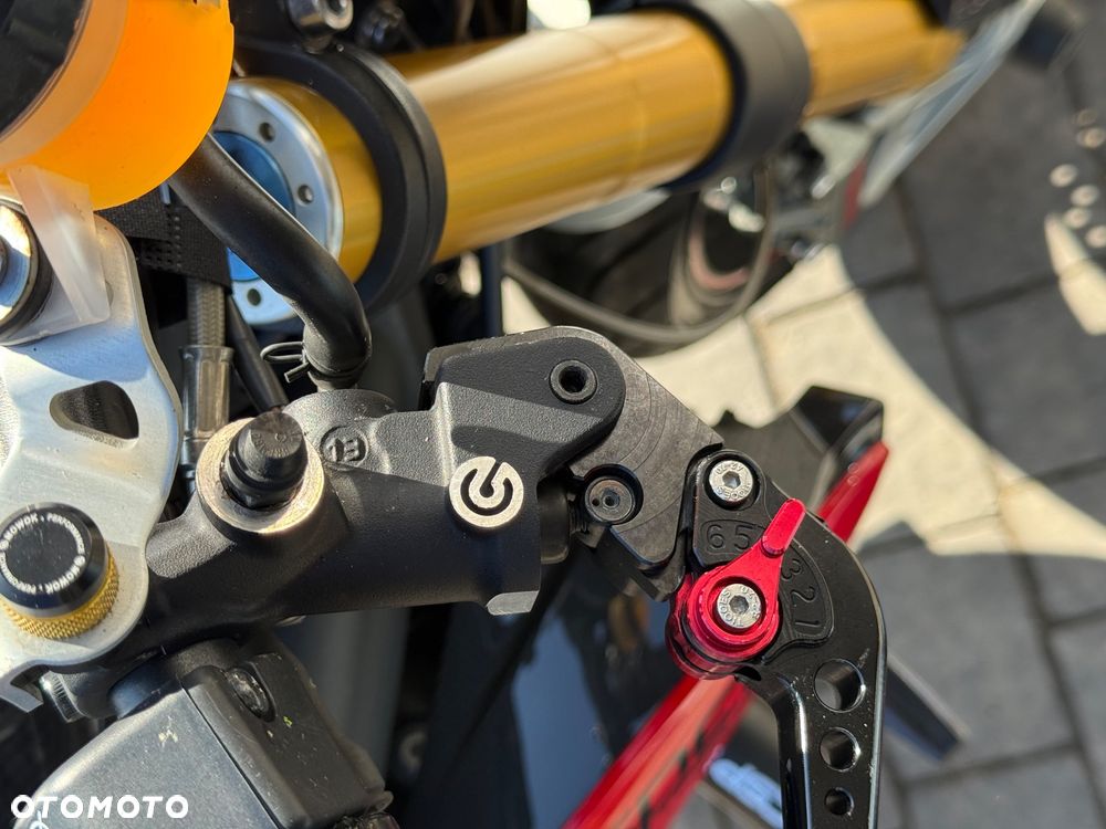 Triumph Speed Triple - 11