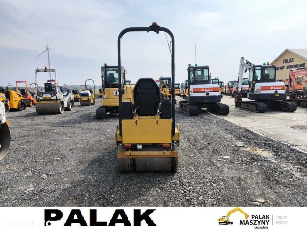 Caterpillar Walec drogowy  CAT CB 1.8   ,  2019 rok - 4