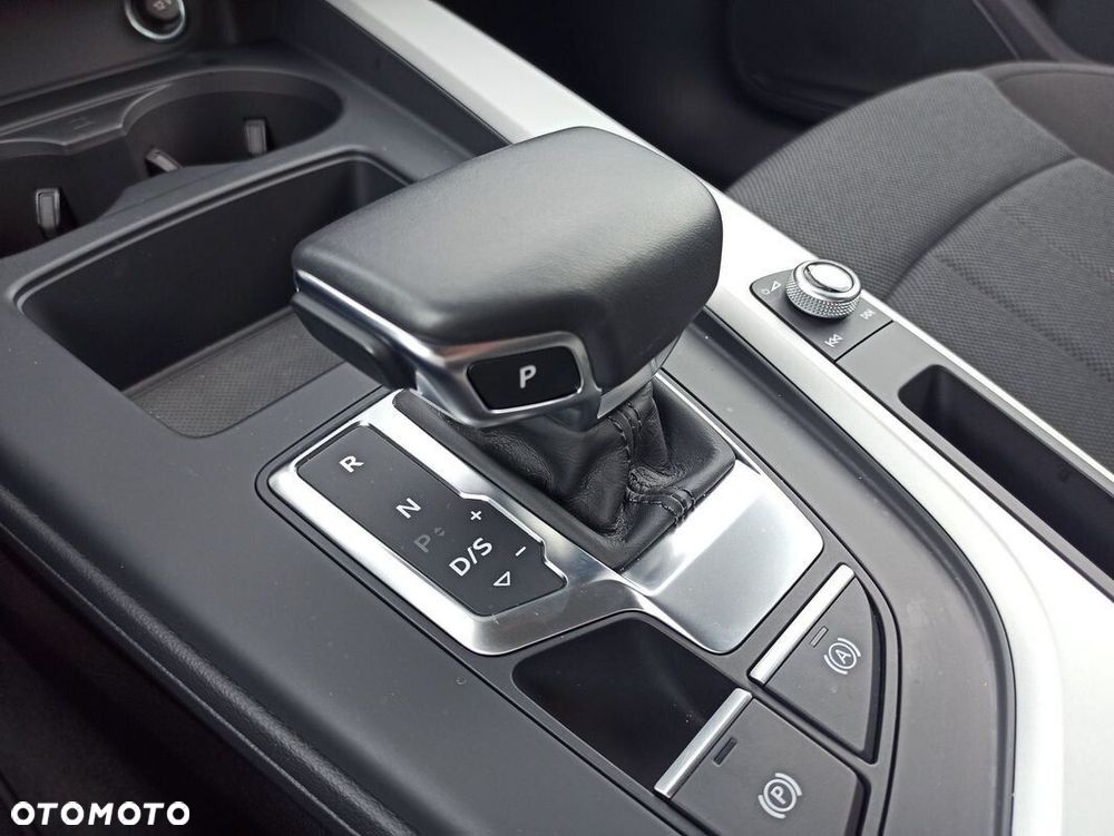 Audi A4 Avant 35 TFSI mHEV Advanced S tronic - 25