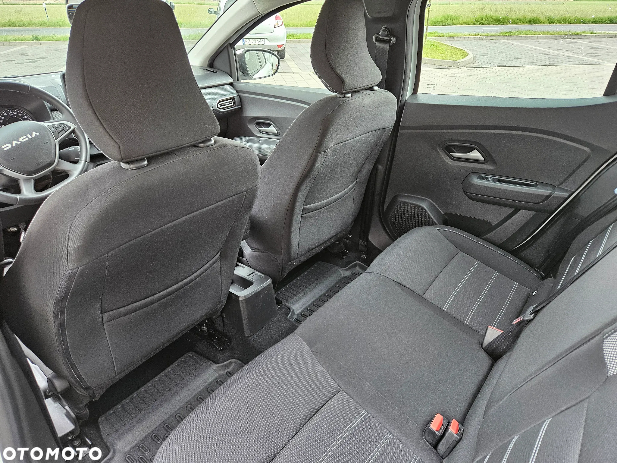 Dacia Sandero - 8