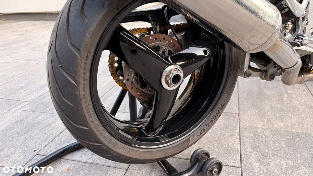 Triumph Daytona - 27