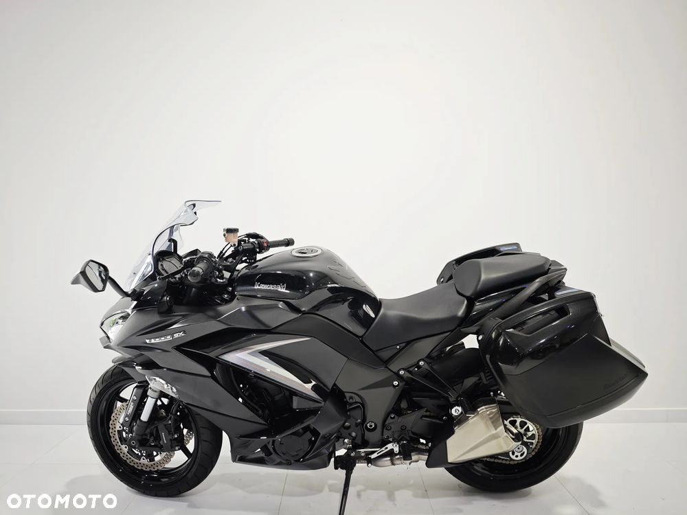 Kawasaki Ninja 1000 SX - 4