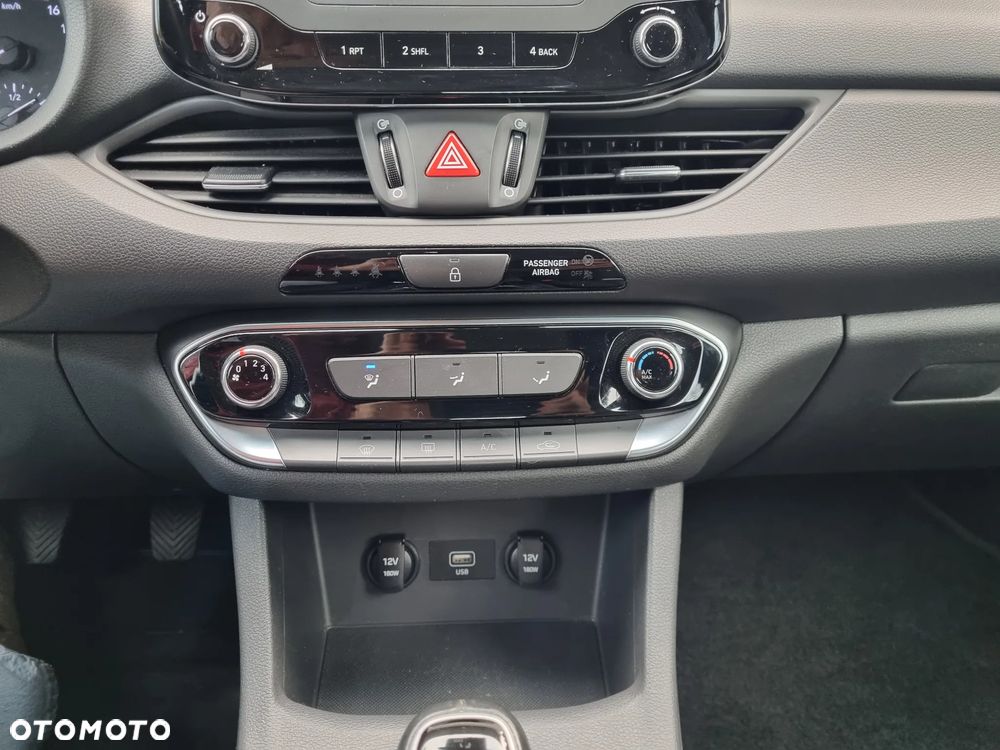 Hyundai i30 - 12
