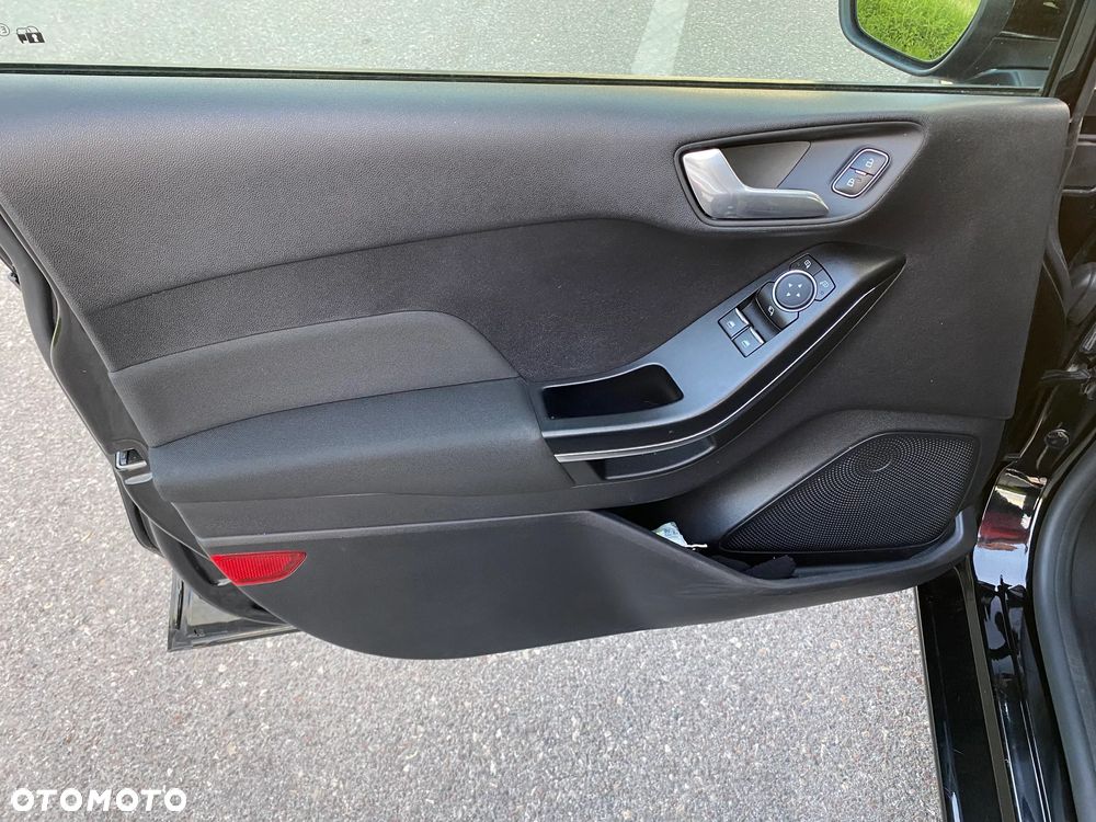 Ford Fiesta 1.0 EcoBoost Titanium X - 12