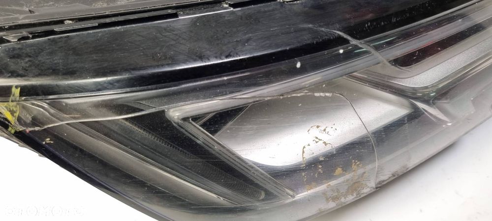 LAMPA PRAWA PRZÓD AUDI A4 B9 - 3