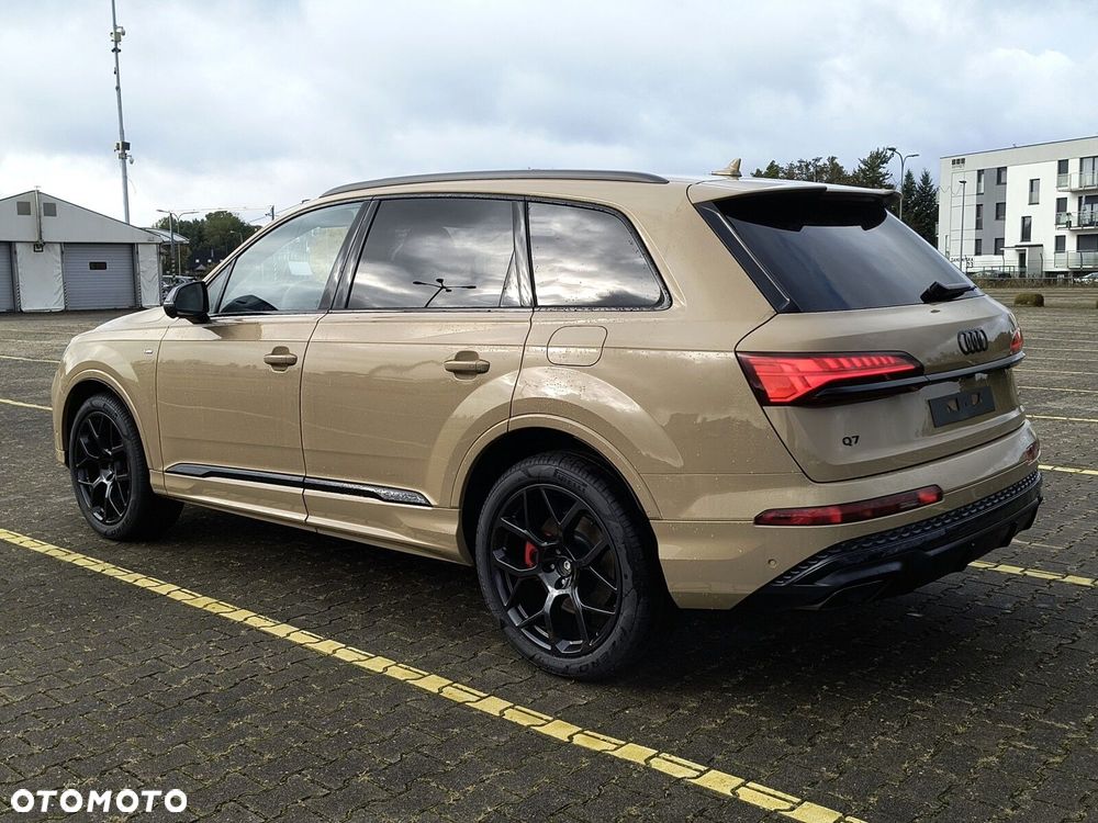 Audi Q7 60 TFSI e PHEV Quattro S Line Tiptr - 9