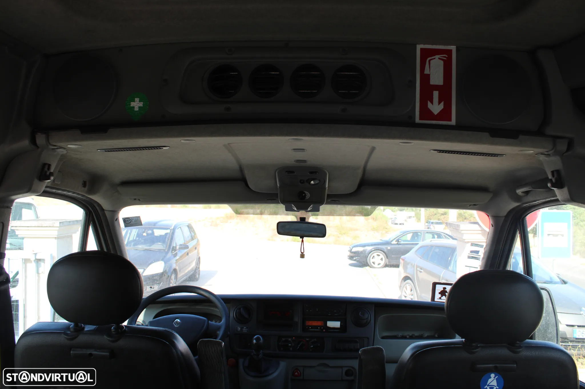 Renault Master 2.5 dCi MiniBus // 16 Lugares - 12