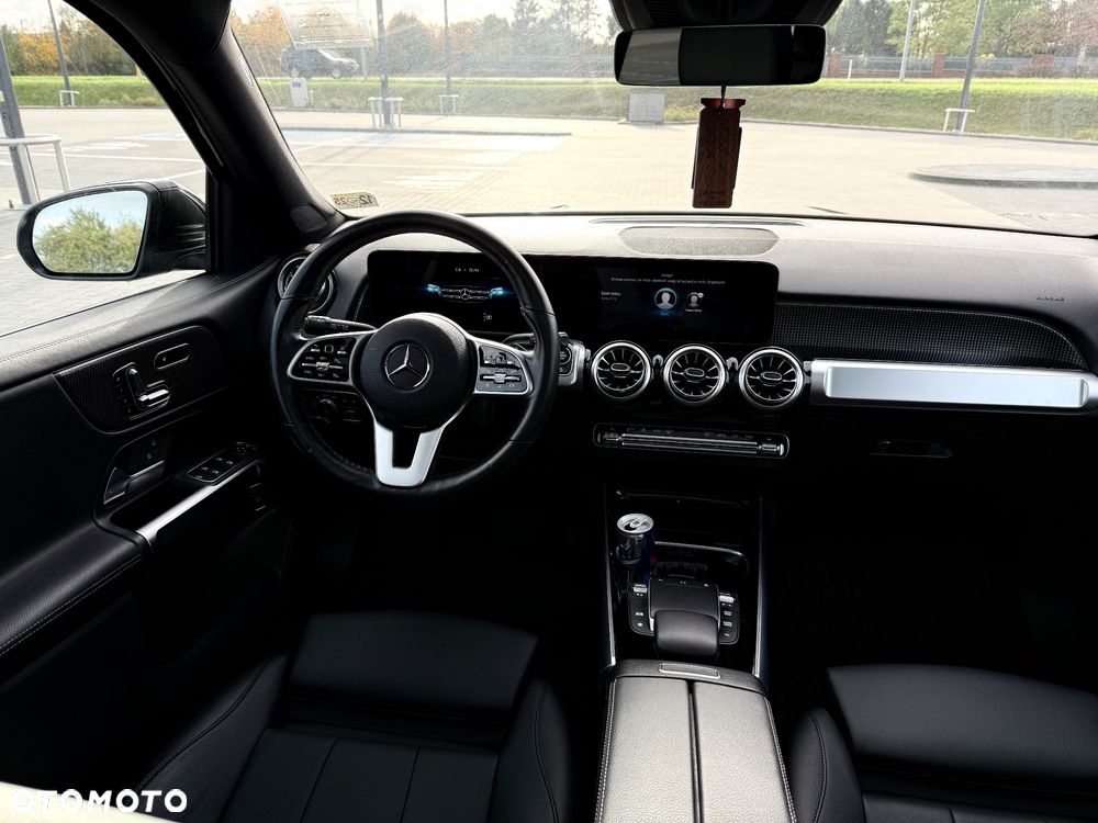 Mercedes-Benz GLB - 9
