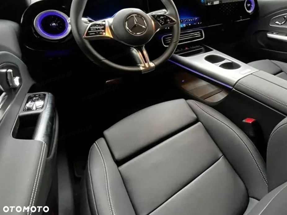 Mercedes-Benz CLA - 5