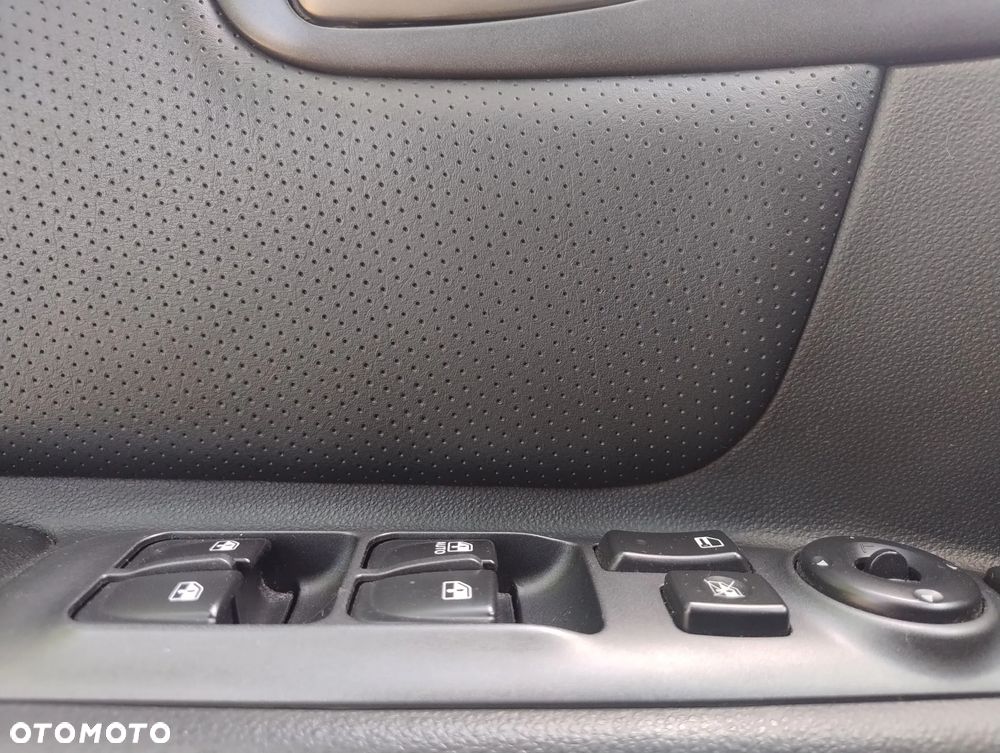 Kia Magentis 2.0 CRDi Platinium - 24