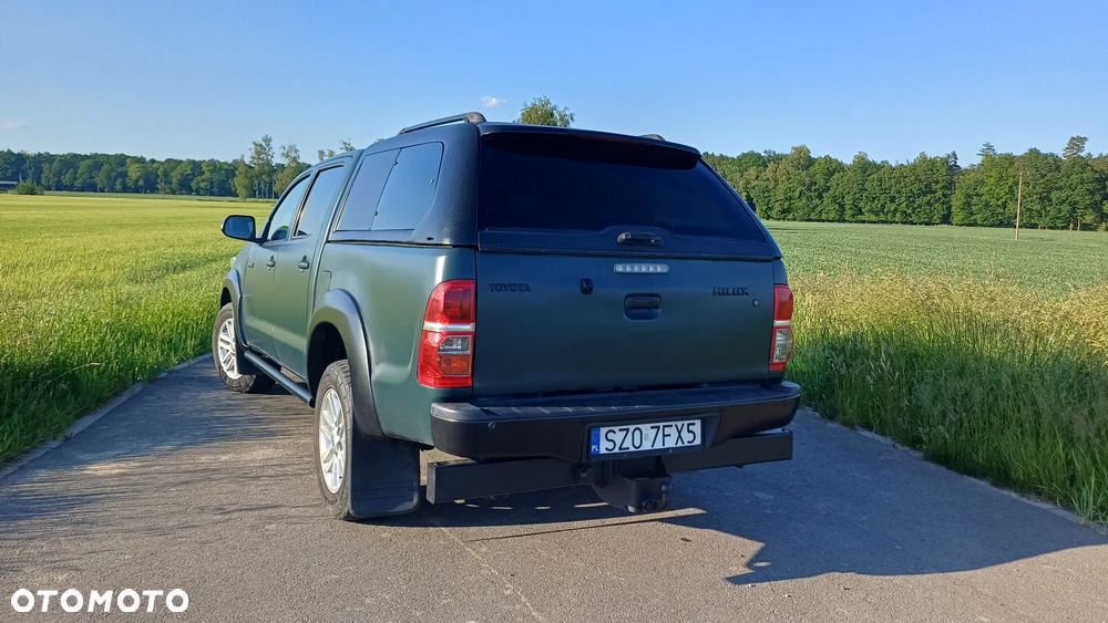 Toyota Hilux - 3