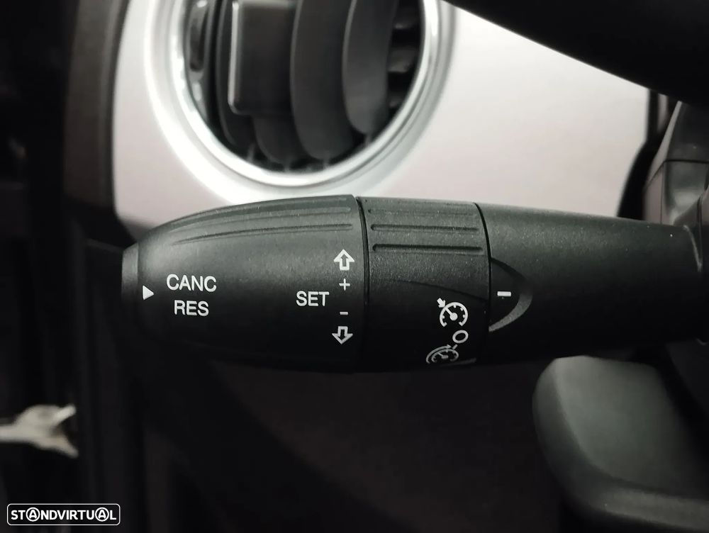 Fiat 500C 1.0 Hybrid Connect - 26