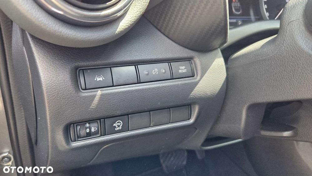 Nissan Juke 1.0 DIG-T N-Connecta DCT - 19