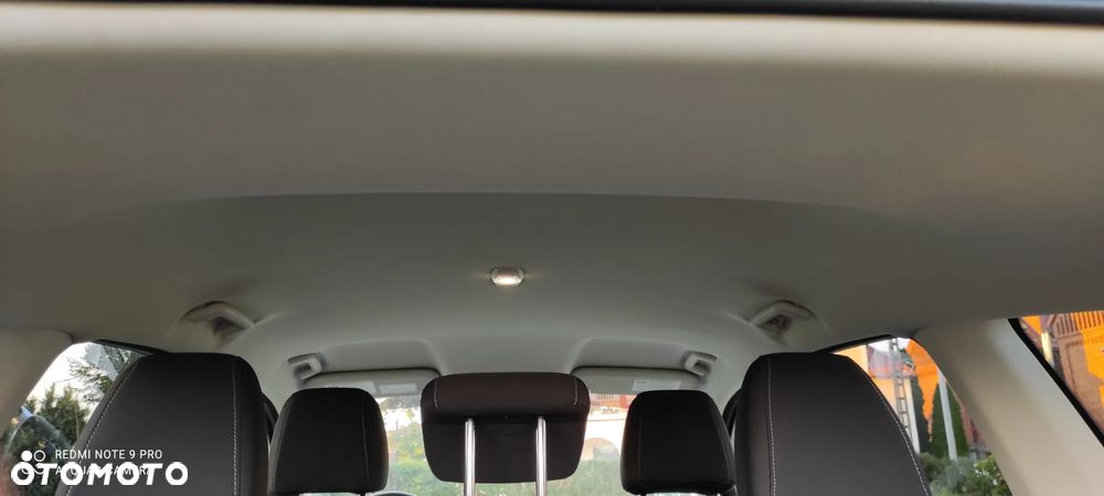 Ford Kuga - 25