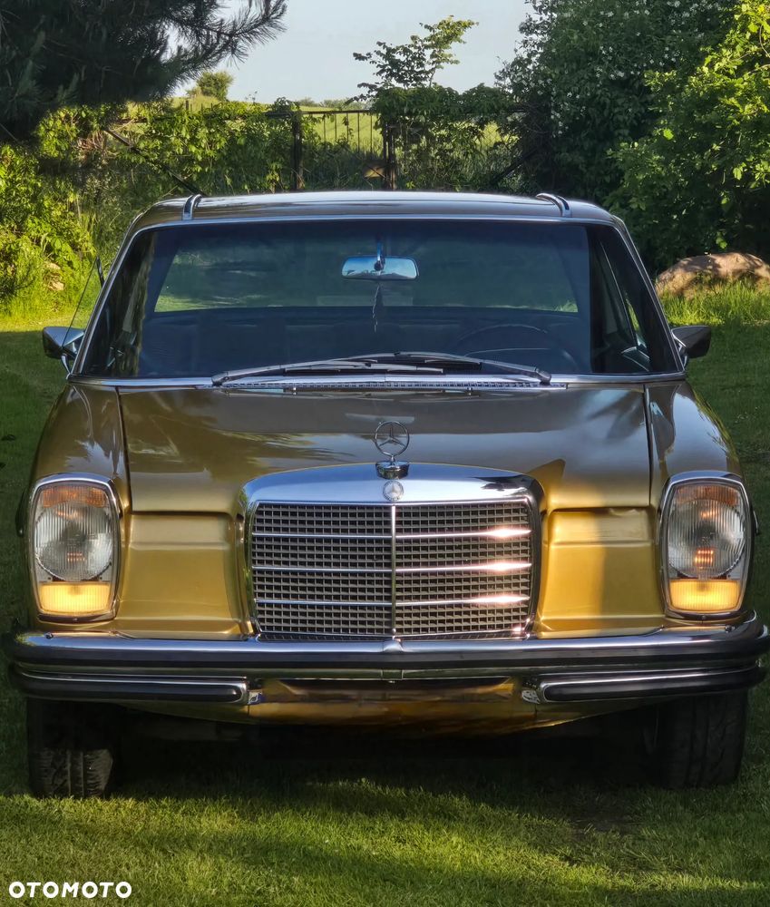 Mercedes-Benz 280 - 8