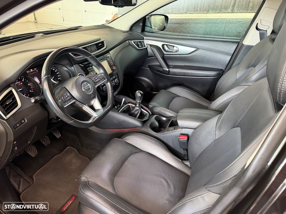 Nissan Qashqai 1.5 dCi N-Connecta J18+Led - 9