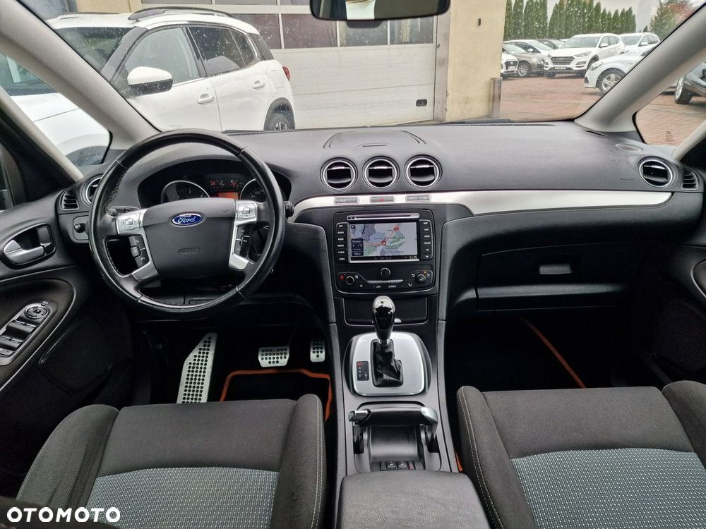 Ford S-Max 2.0 TDCi DPF Champions Edition - 17
