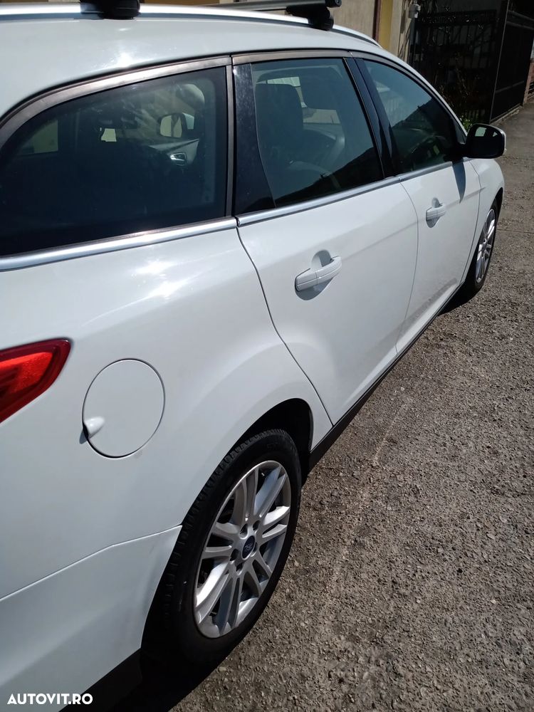 Ford Focus 1.6 TDCi DPF SYNC Edition - 10