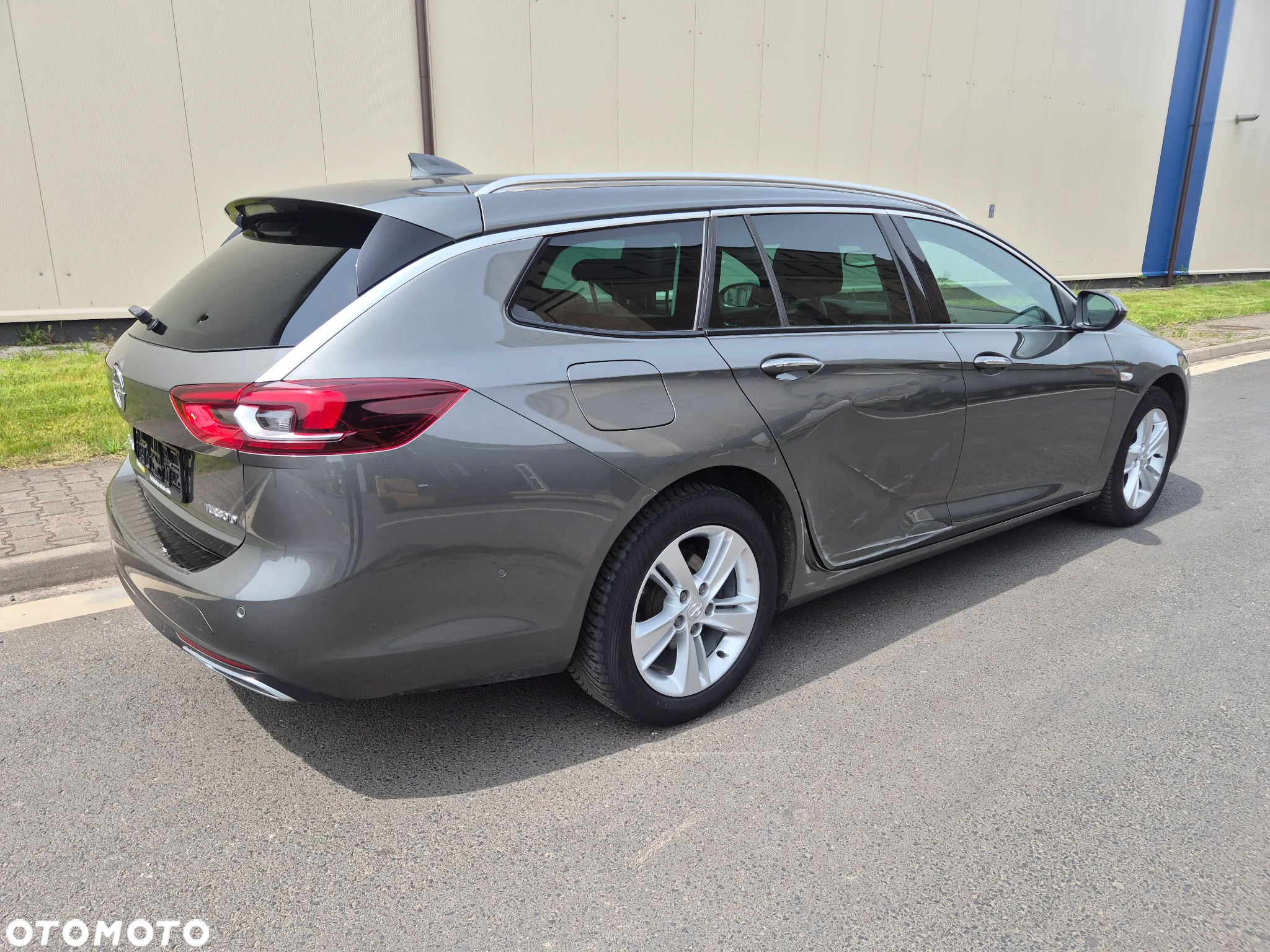 Opel Insignia 2.0 CDTI Executive - 11