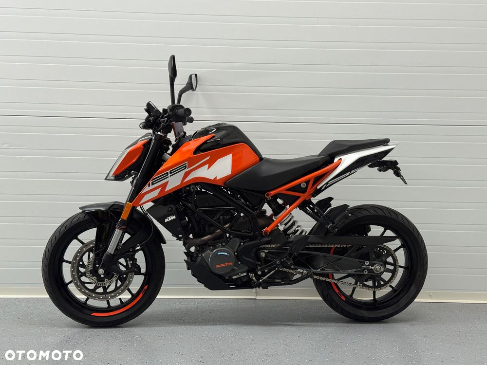 KTM Duke 125 - 12