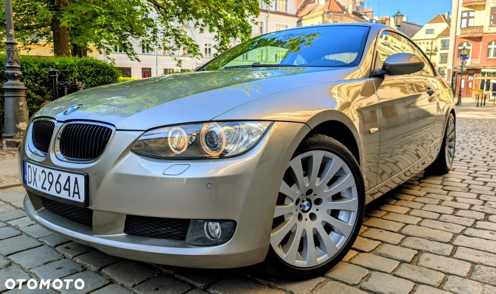 BMW Seria 3 320i - 2