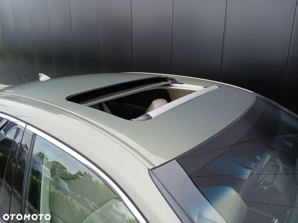 Lexus ES 300h Prestige - 28