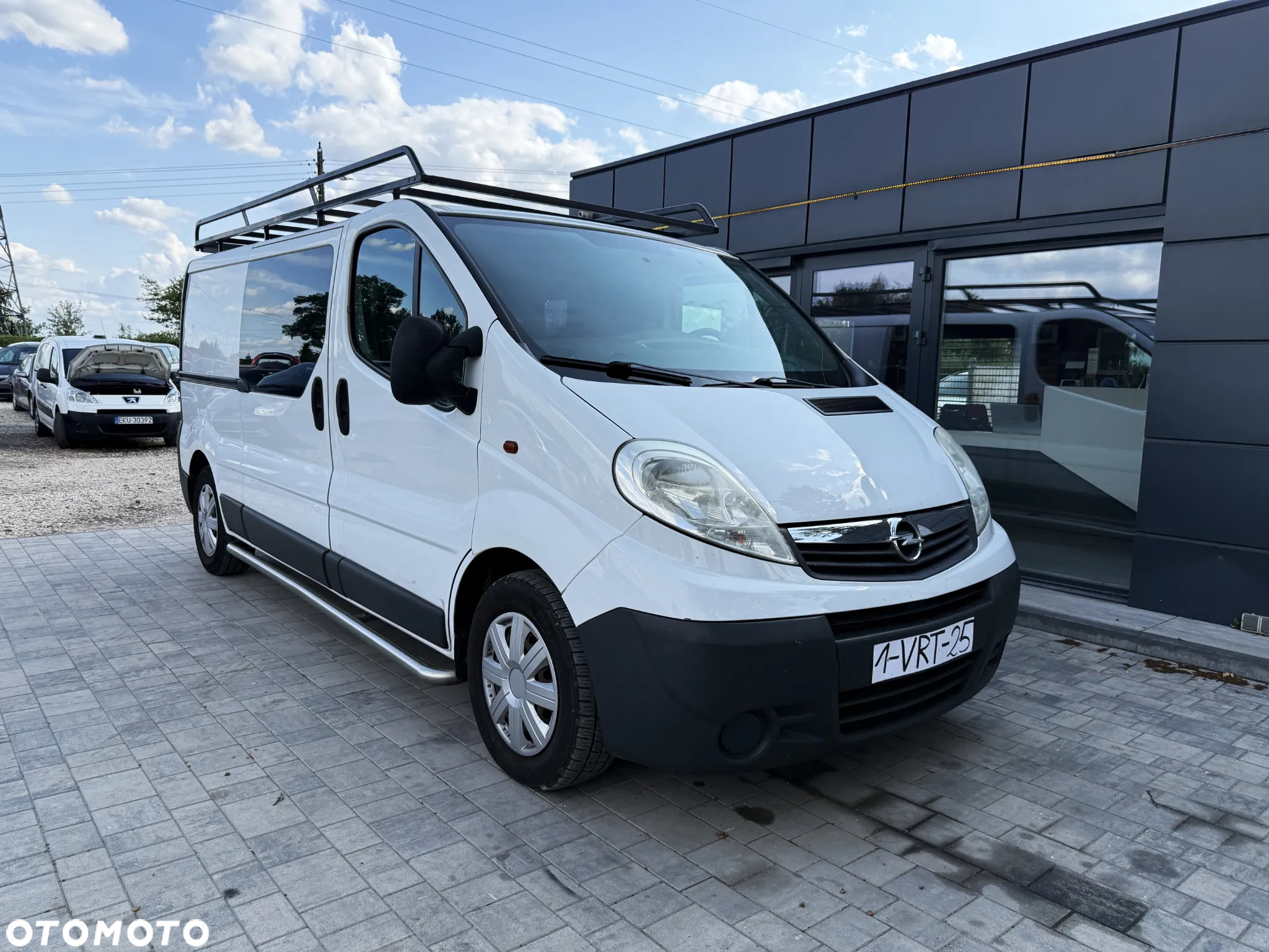 Opel Vivaro L2H1 2.9t - 2