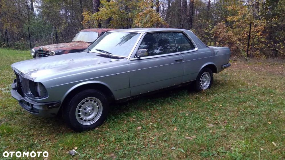 Mercedes-Benz W123 - 3