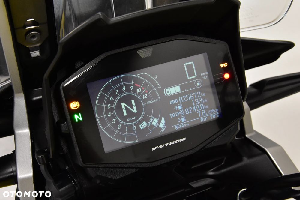 Suzuki DL - 18