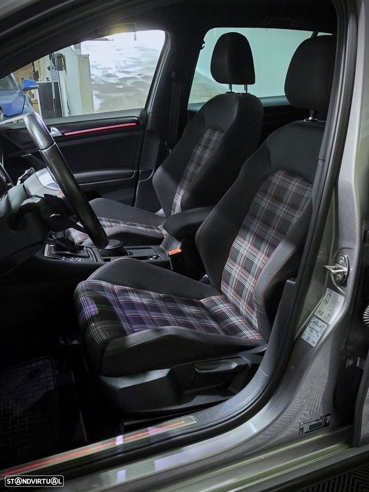 VW Golf GTI Performance BlueMotion DSG - 15